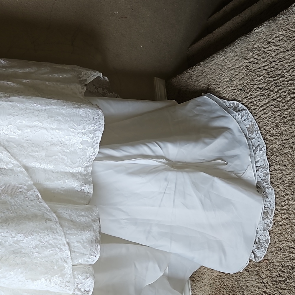 NWOT David's Lace Flore Length Wedding Dress. - Picture 13 of 16